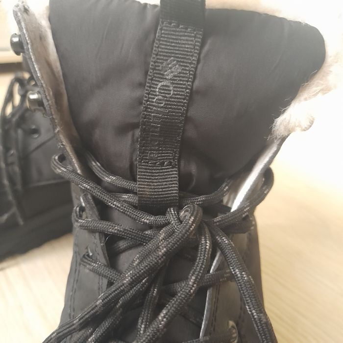 Зимові кросівки жіночі