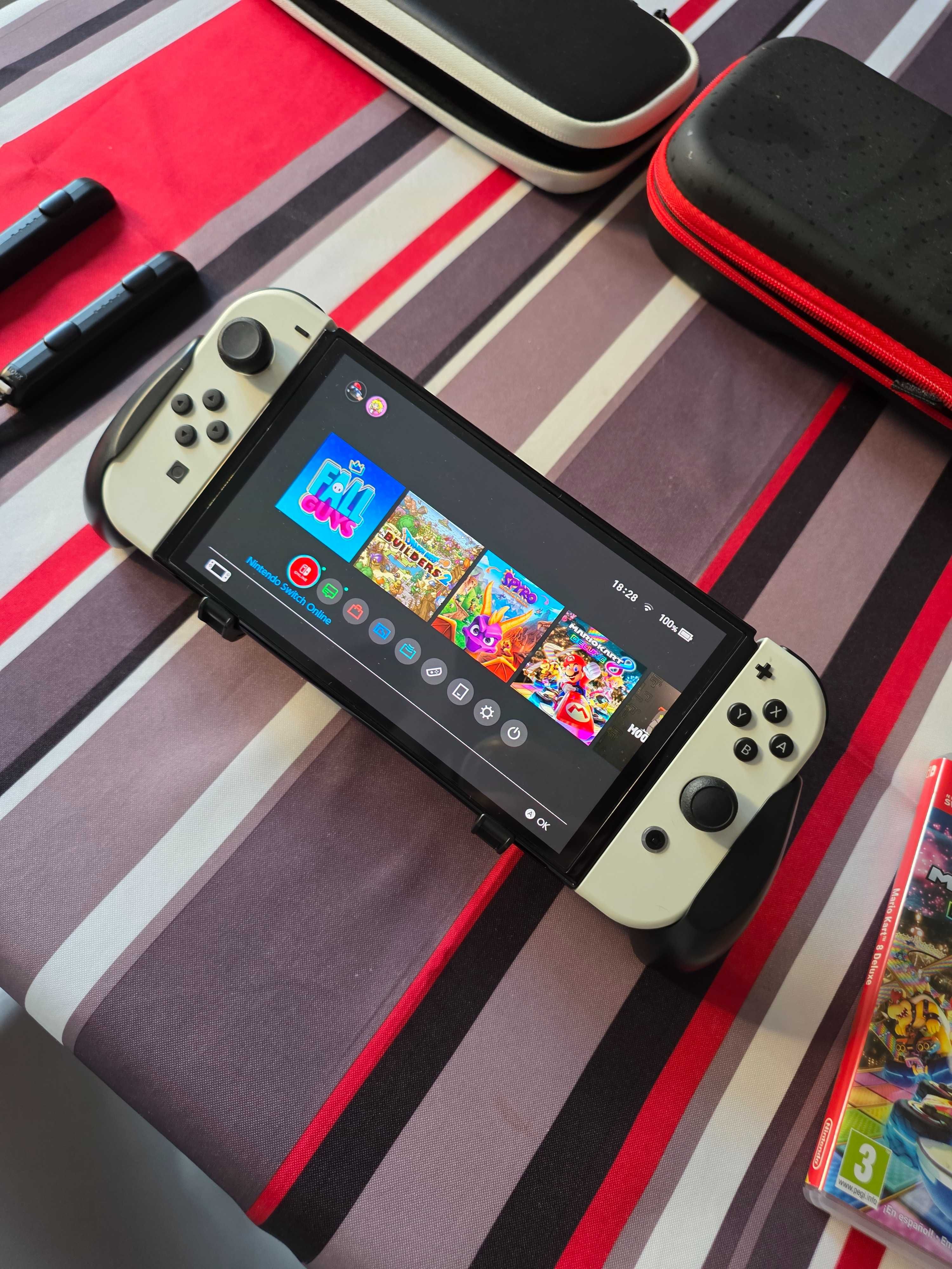 Switch OLED com Mario Kart 8