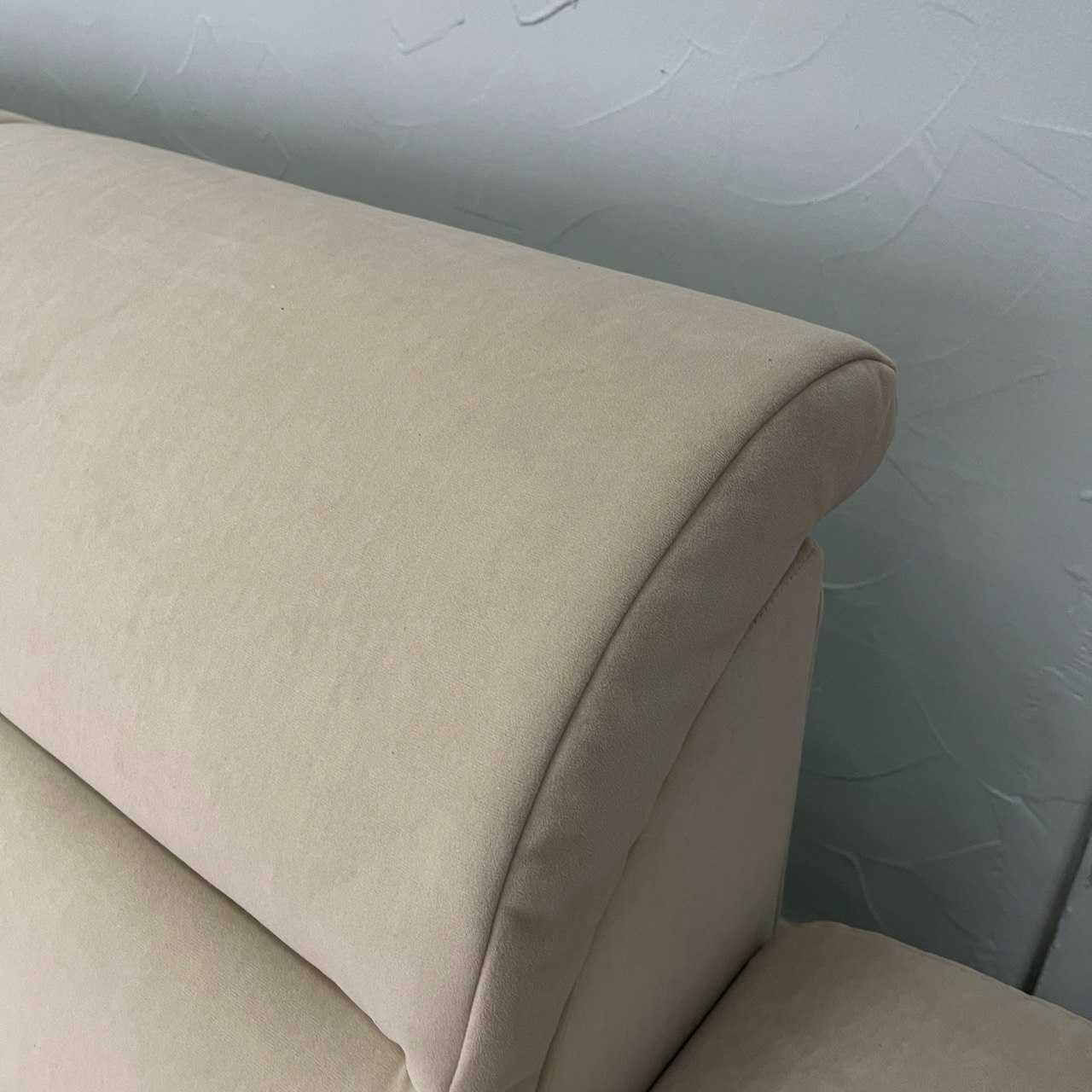 Новий кутовий диван в тканині «Бестселлер»