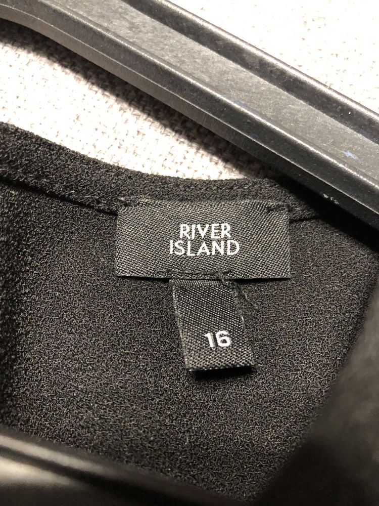 Плаття River Island