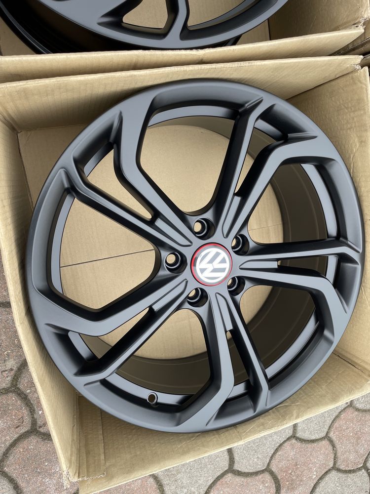 Felgi Vw Golf GTI TCR 19 cali reifnitz 5x112 performance idealne
