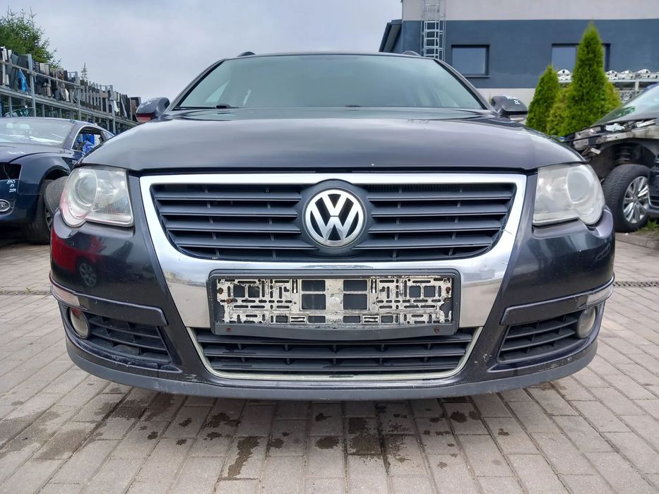 VW PASSAT B6 ZDERZAK PRZEDNI PRZÓD KOLOR: LC9X