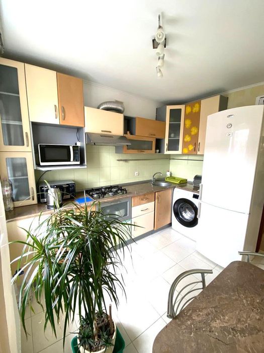 Продам 2-кім. квартиру в П'ятихатках, Гацева, 7