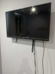 Telewizor z uchwytem TCL 32 cale