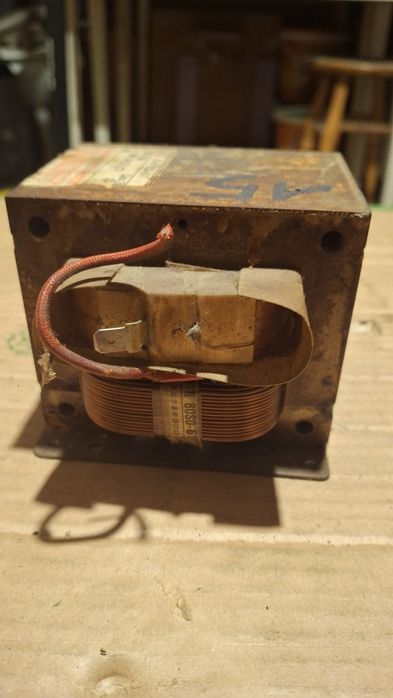 Transformator z mikrofalówki 800w