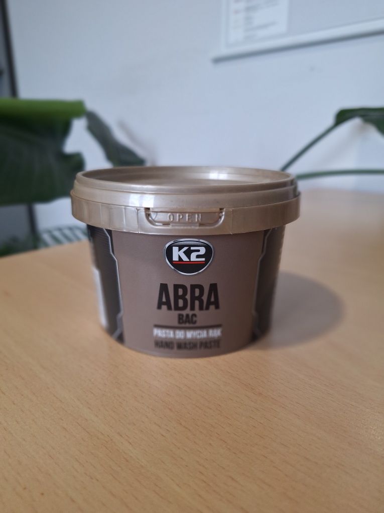 Pasta do rąk i żel do mycia