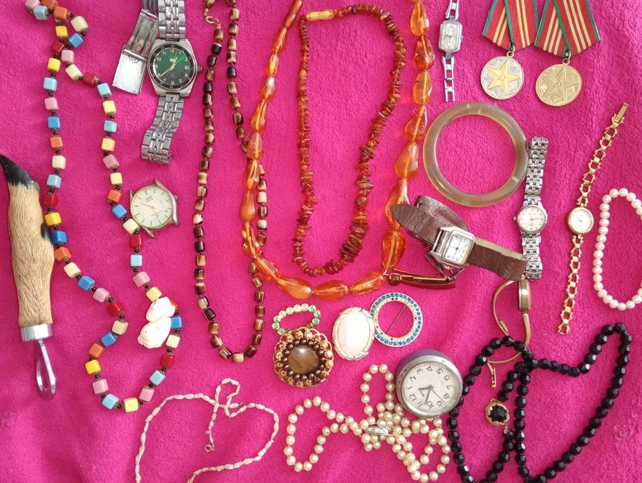 Вантажні прикраси  .