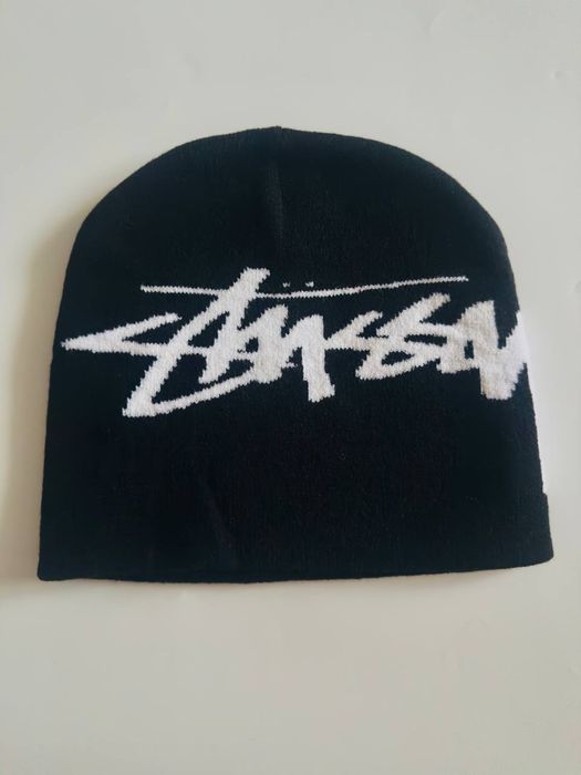 Шапка stussy вже в Україні
