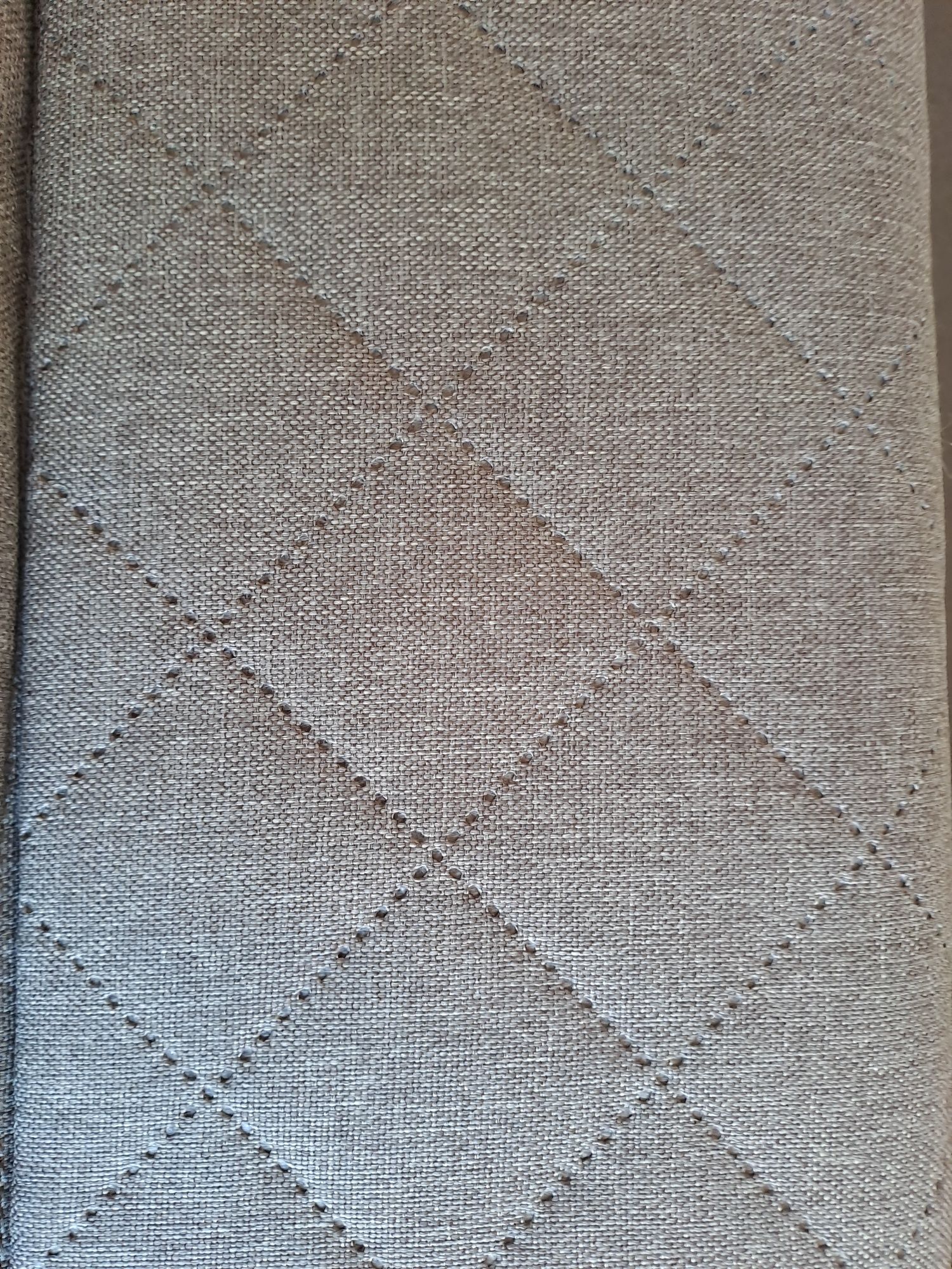 Wersalka popielata, nowa