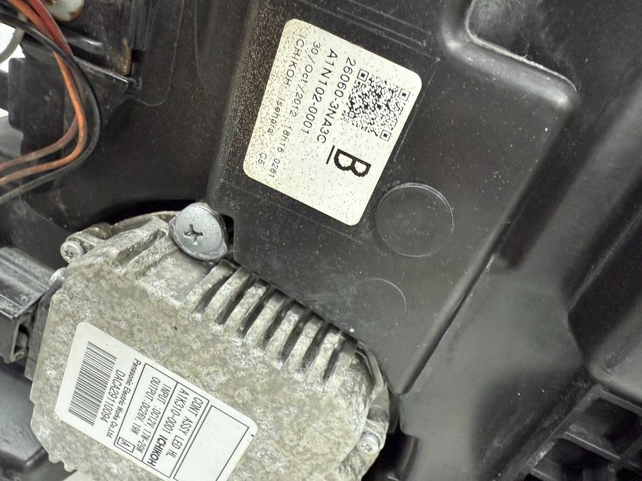 Фара права ліва Nissan Leaf 2010-2017 Full LED Фара Нісан Ліф 10-17