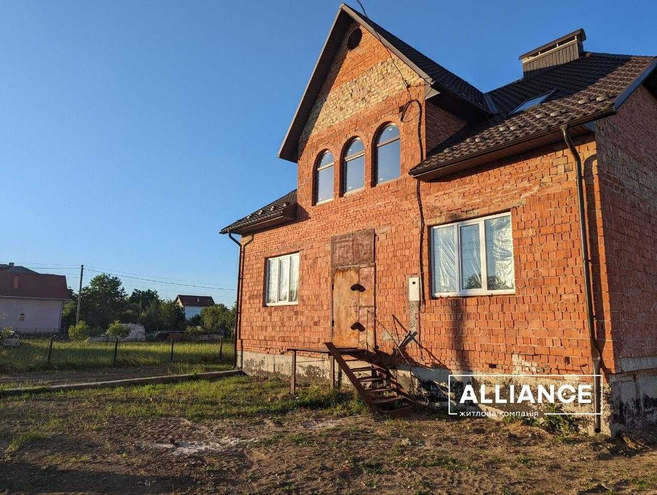 Зданий будинок 250м з великою ділянкою. 5хв до міста