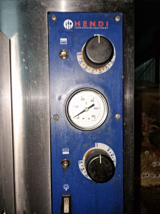 Piec pizzowy Hendi Bardzo Dobry stan