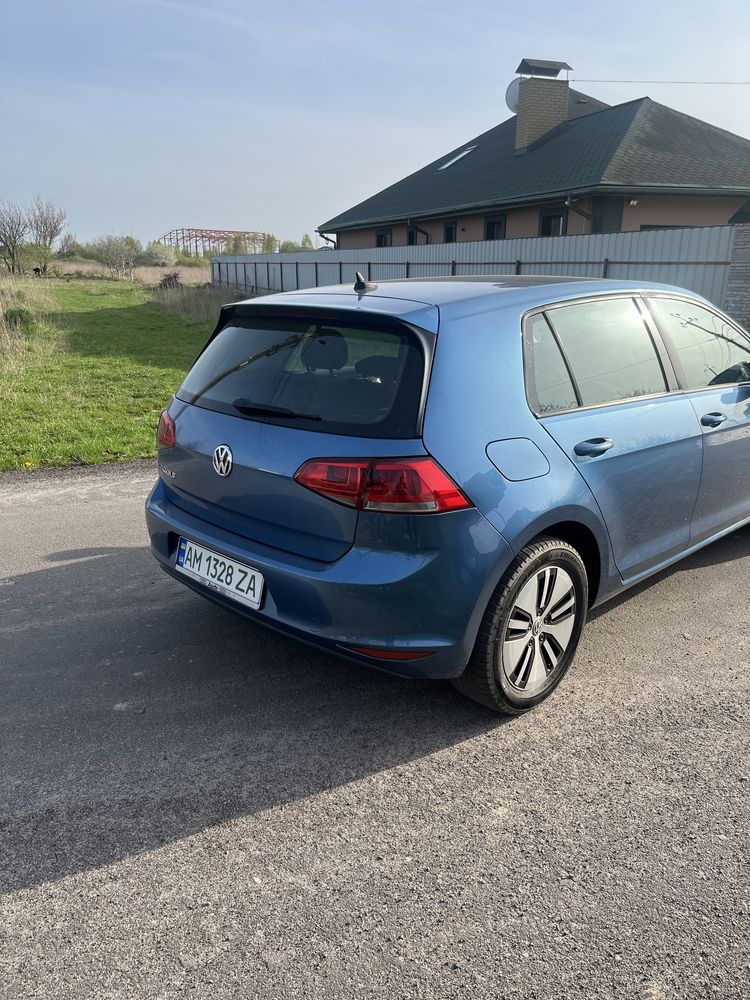 Volkswagen E-Golf електро кар