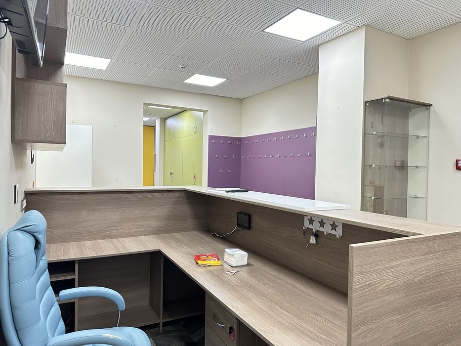 Дмитрівська 75, нежитлове приміщення під будь який вид діяльності