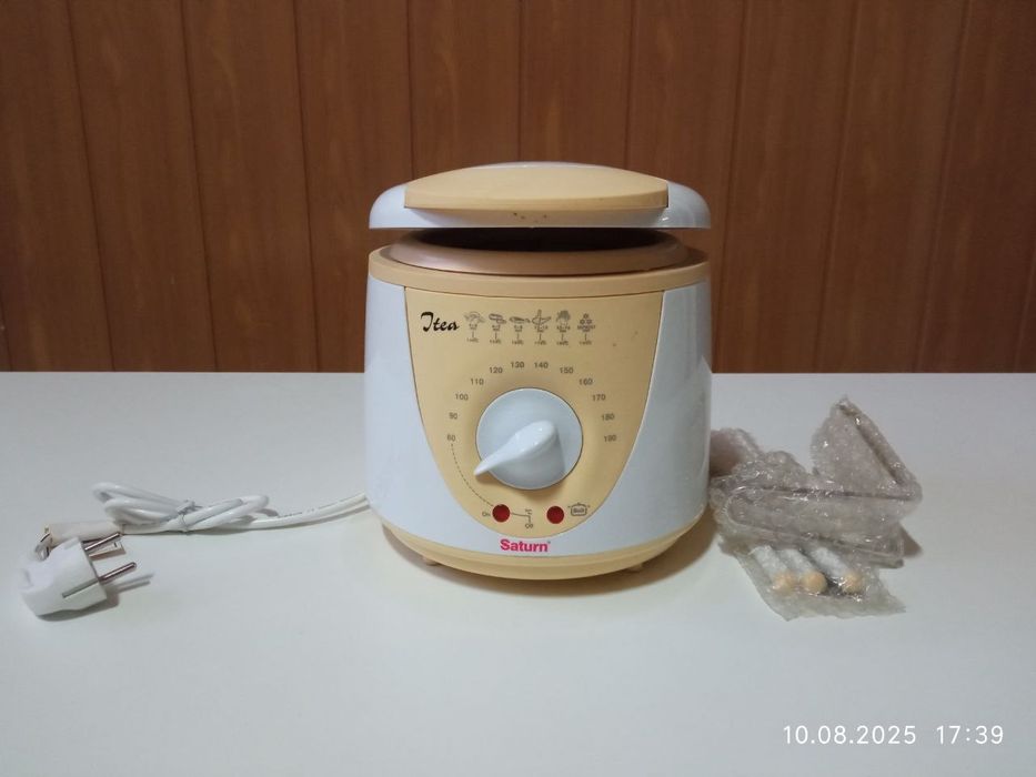 Фритюрница з фондю  ST 1067 від Saturn. Нова