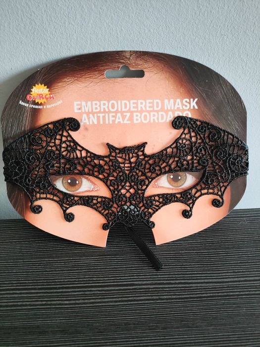 erotyczna maska na sylwestra bal karnawał