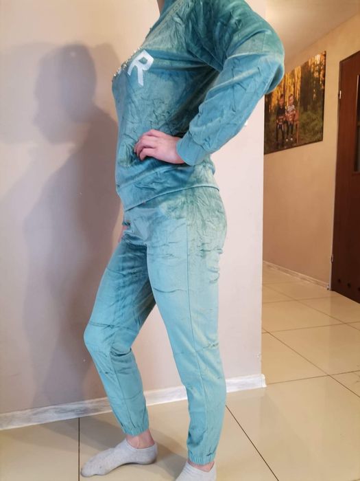 Damski dres welurowy