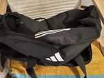 Saco de desporto preto da adidas