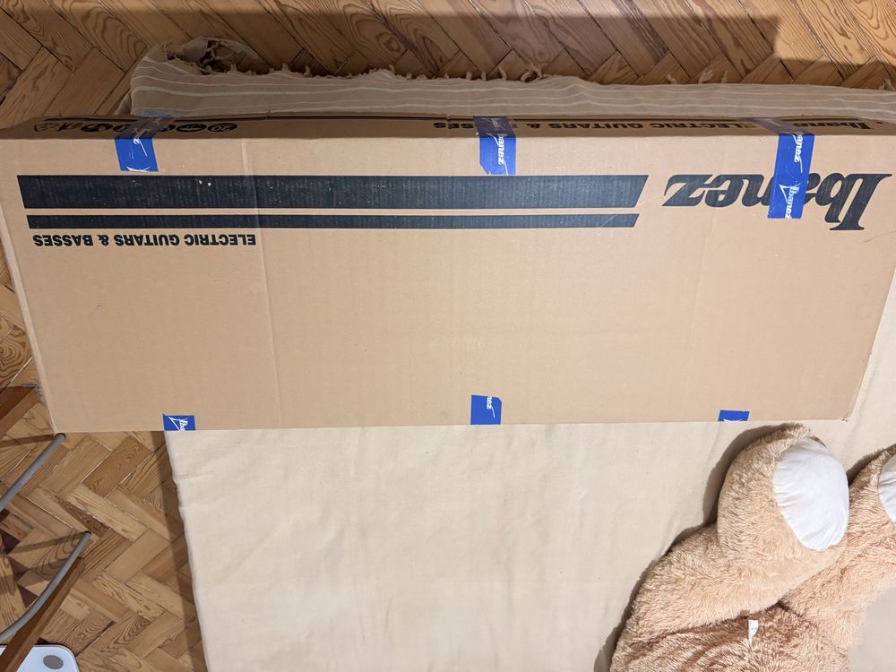Baixo ibanez SRMS 805
