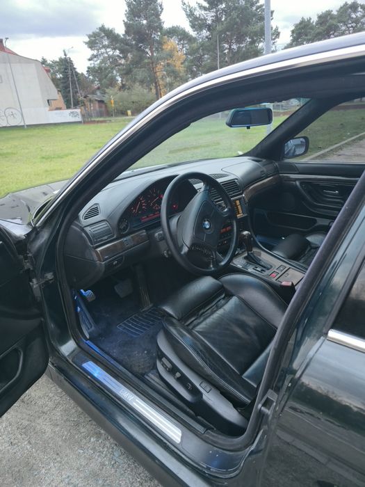 Bmw e38 5.4 V12 1995r