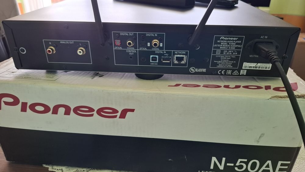 Odtwarzacz strumieniowy streamer Pioneer N-50AE