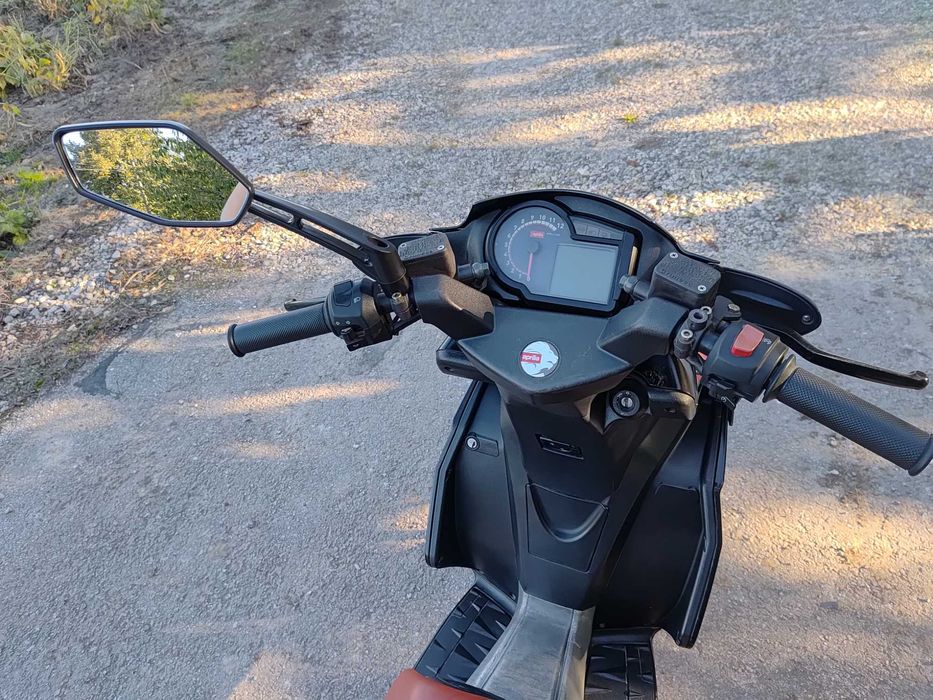 Aprilia sr50(70)ccfactory w idealnym stanie niski przebieg zrywnymocny