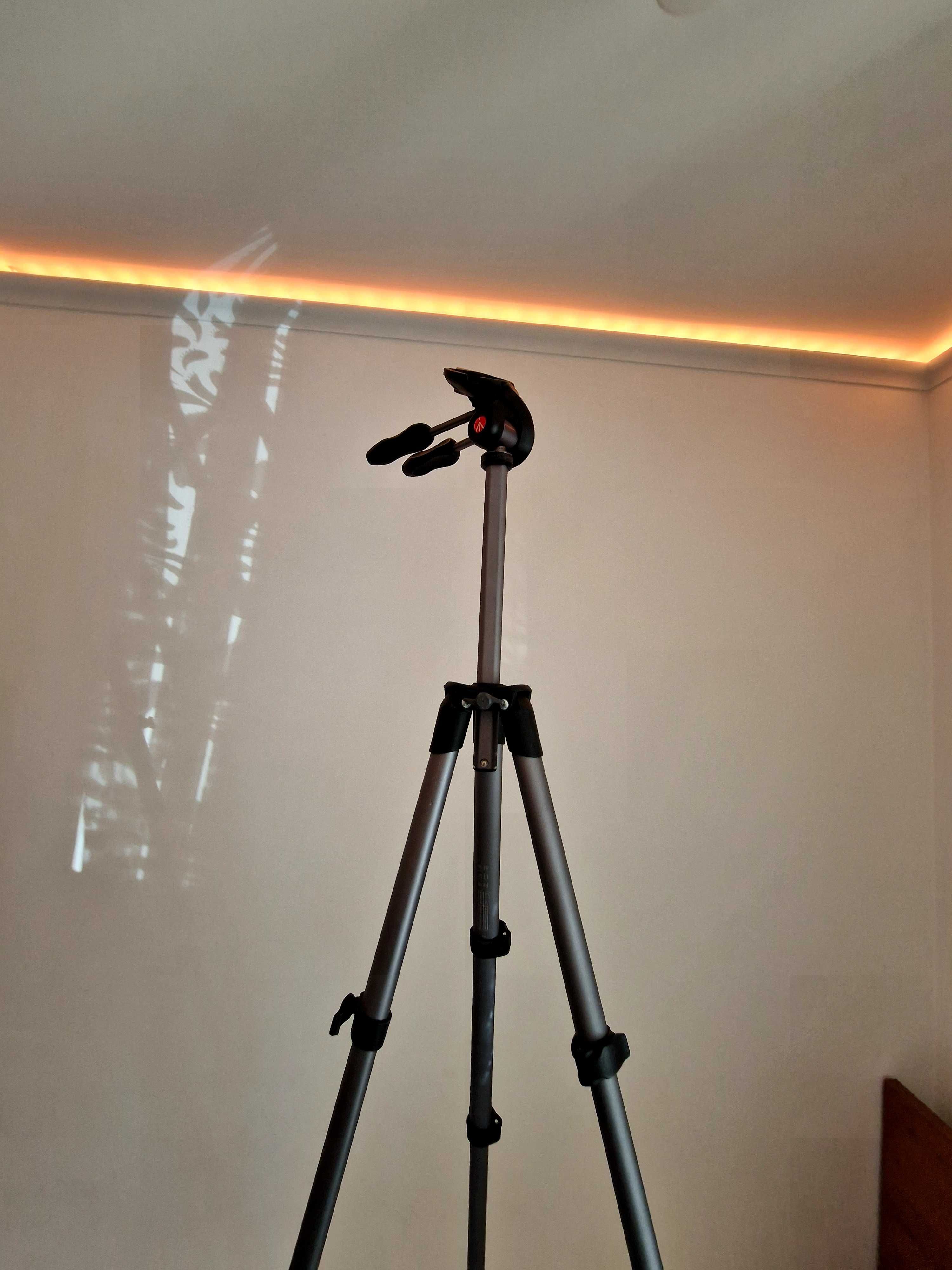 Manfrotto Tripod MKCOMPACTADV-BK