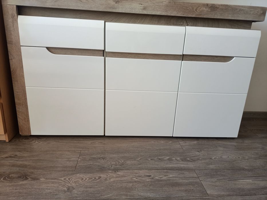 Komoda Irma z oświetleniem