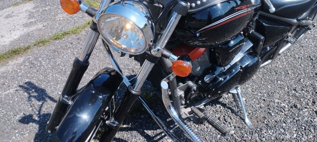 Kawasaki Vulcan 900 custom