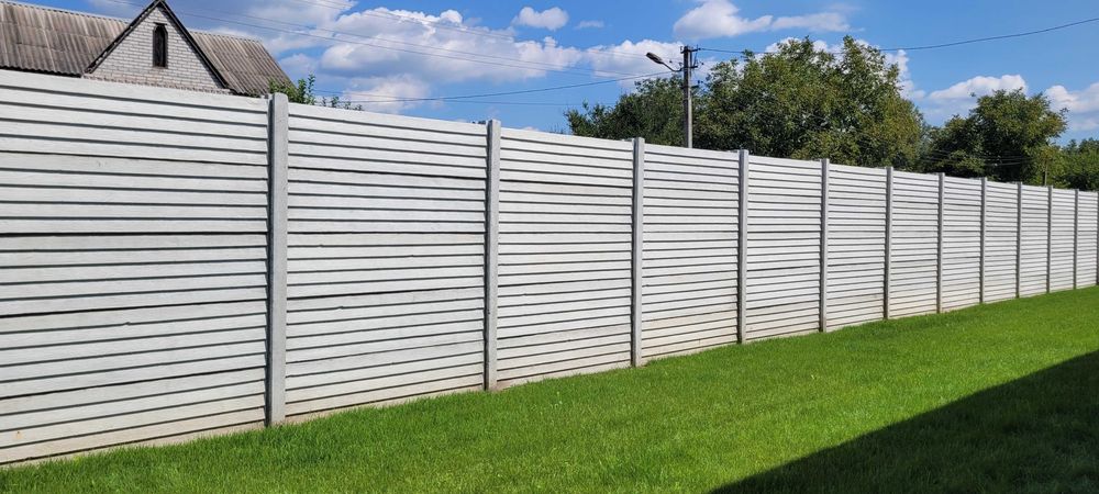 Еврозаборы  от производителя  КПВ-бетон. Установка. Покраска