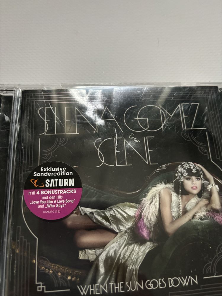 Selena Gomez &The Scene-When The Sun Goes Down(Spanish Deluxe Version)
