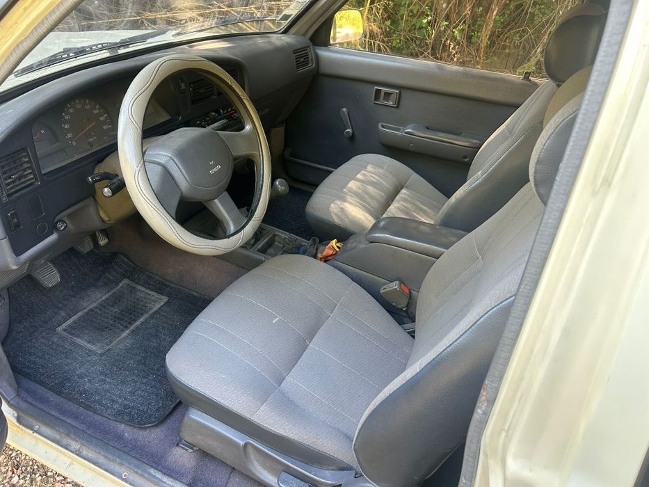 Toyota hilux 2.4d king cab