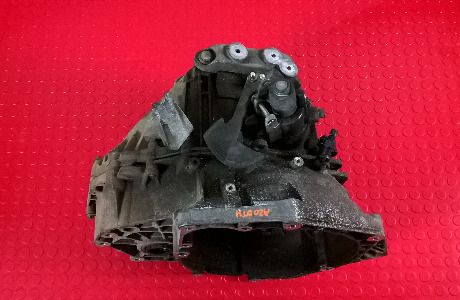 Caixa Velocidades  - 55582879 / F40 / 95518589  - OPEL INSIGNIA A