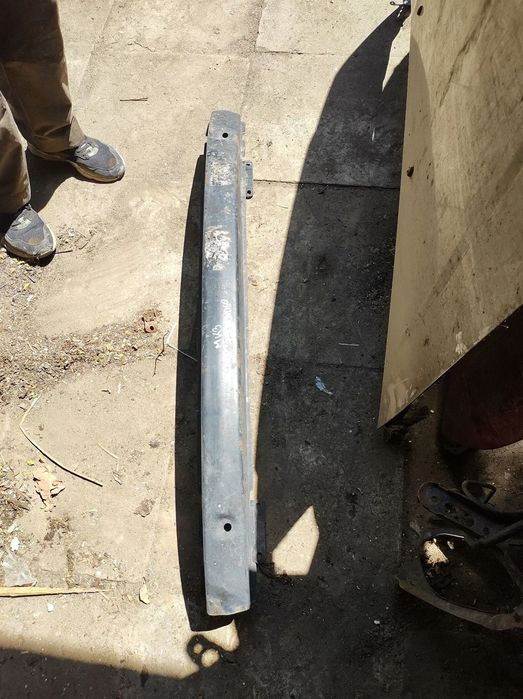 FORD MONDEO MK3 belka pod zderzak przód