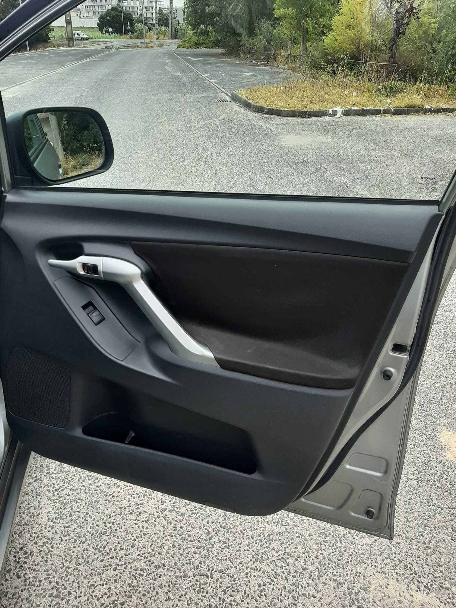 Toyota Verso 2010
