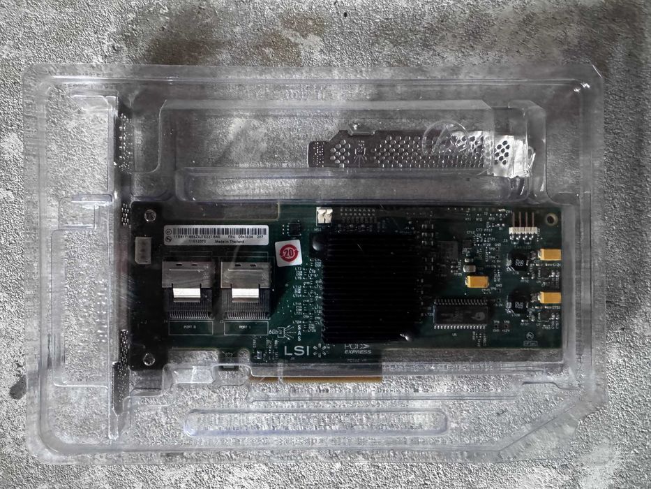 PCIe SATA контроллер LSI 9240-8i