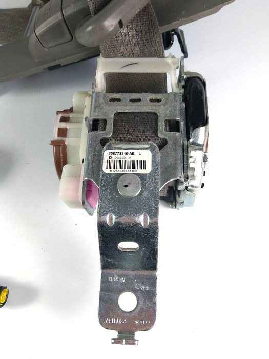 Ford F150 pas bezpieczeństwa lewy przód 2015-20