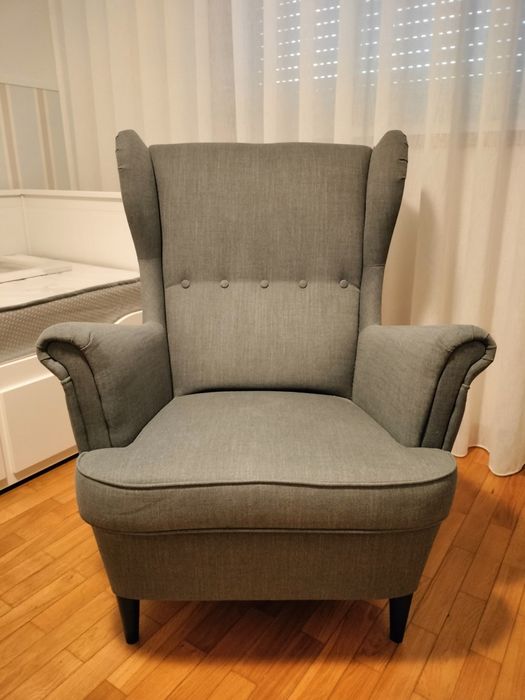 Poltrona quarto ou sala cinza