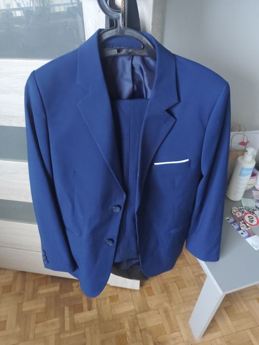 Garnitur komunijny 152-158 i  garnitur do chrztu  na 3-5 lat chlopiec