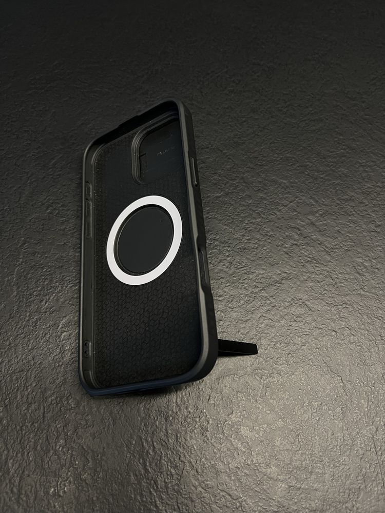 Чохол бампер на iphone 16 pro max