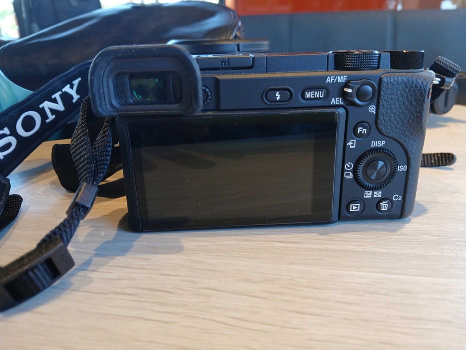 Sony alpha 6400 blogging camera kit