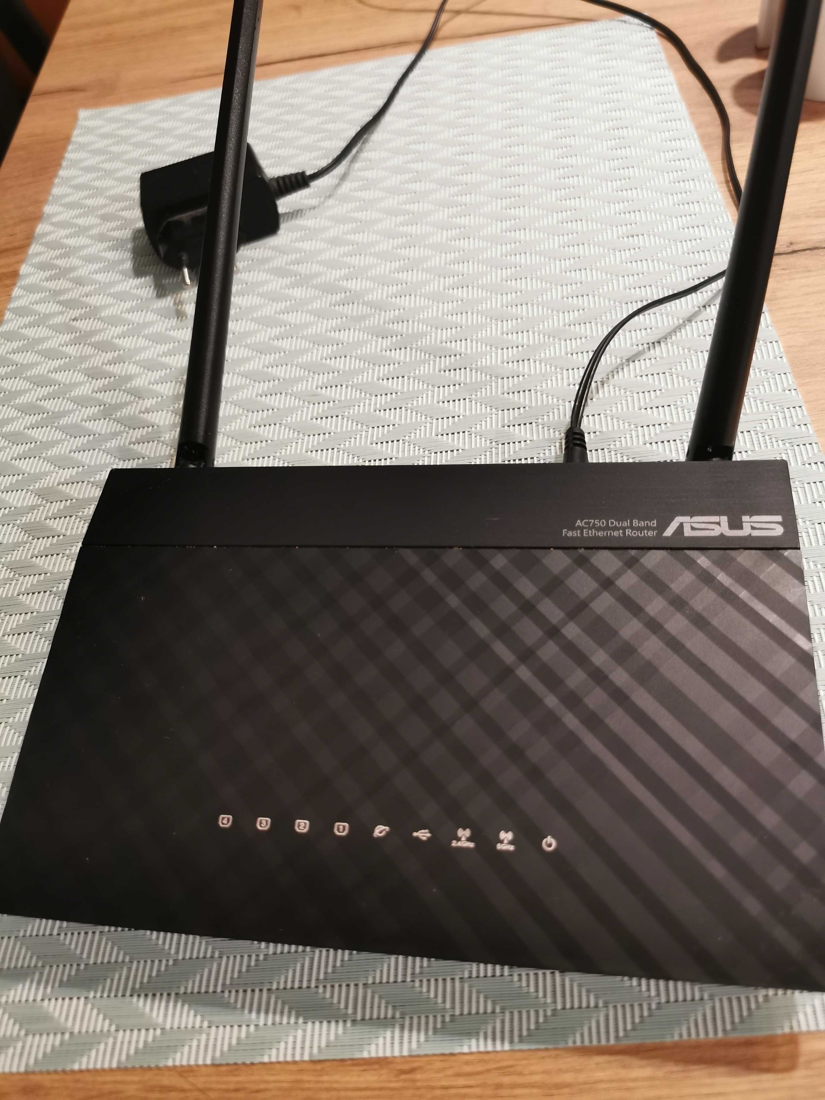 Router ASUS AC 750  Dual Band