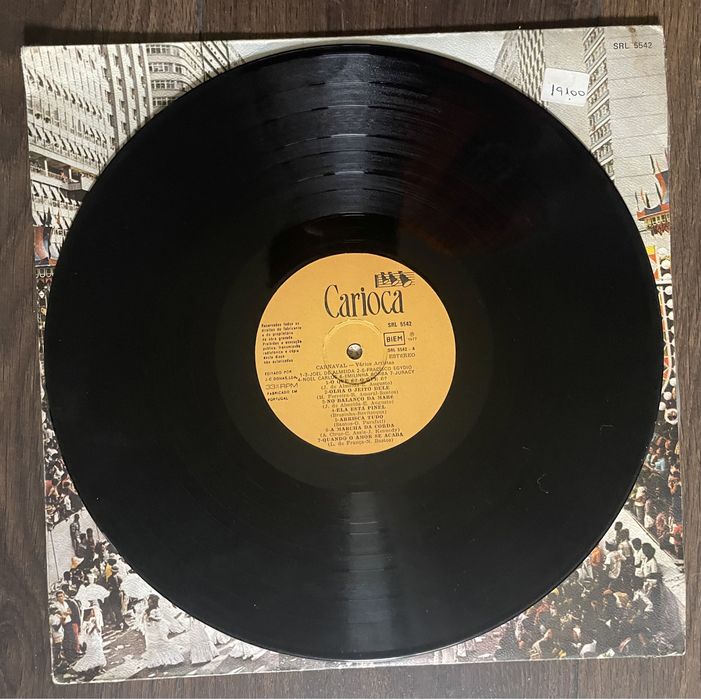 Disco de Vinil "Carnaval Brasil" - Edição Especial 	1977