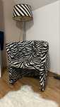 Fotel w stylu zebra
