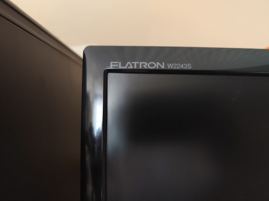 Sprzedam monitor