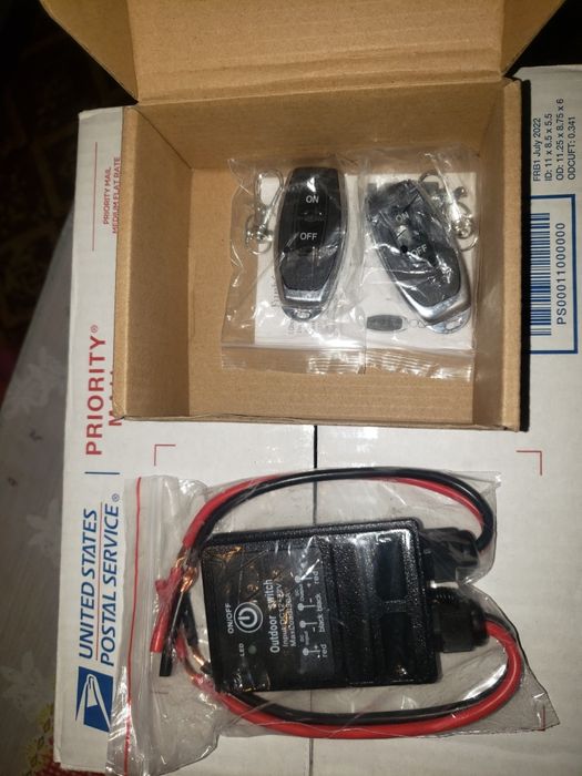 Реле електичне на пульті для воріт 12-72B 30А
Вхід 12-72В