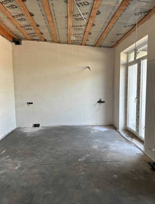 Кутовий таунхаус 82кв з вн. наповненням, теплою підлогою, є газ!