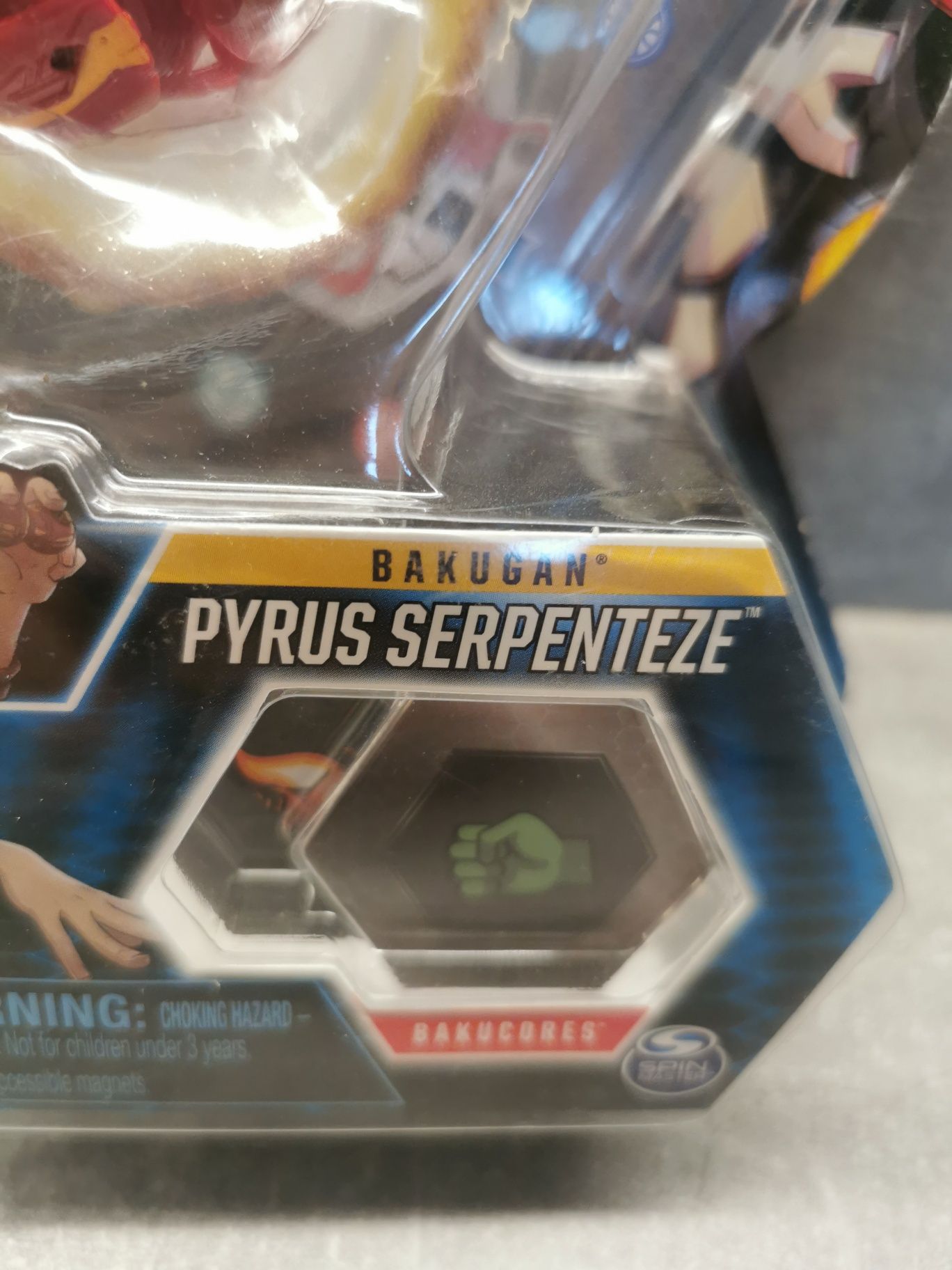 Bakugan pyrus serpenteze