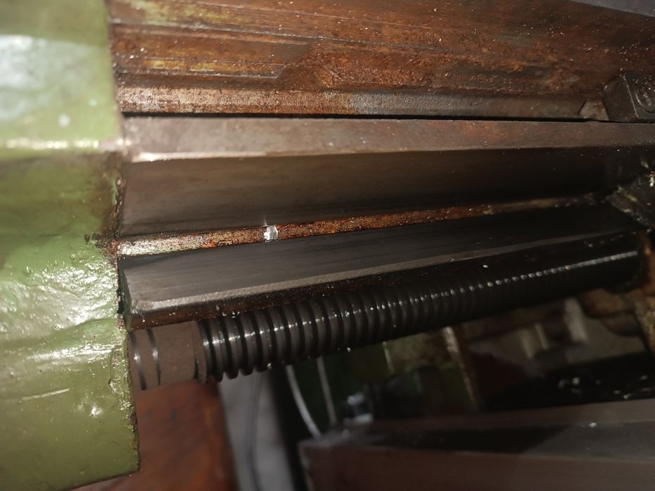 Вертикальний фрезерний станок вф91