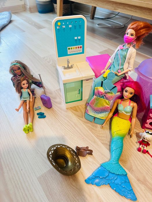 Zestaw Barbie lalka meble akcesoria